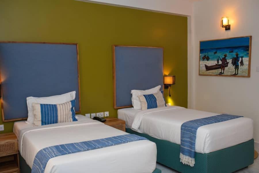 Best Western Jangwani Sea Breeze Resort Dar es Salaam Esterno foto