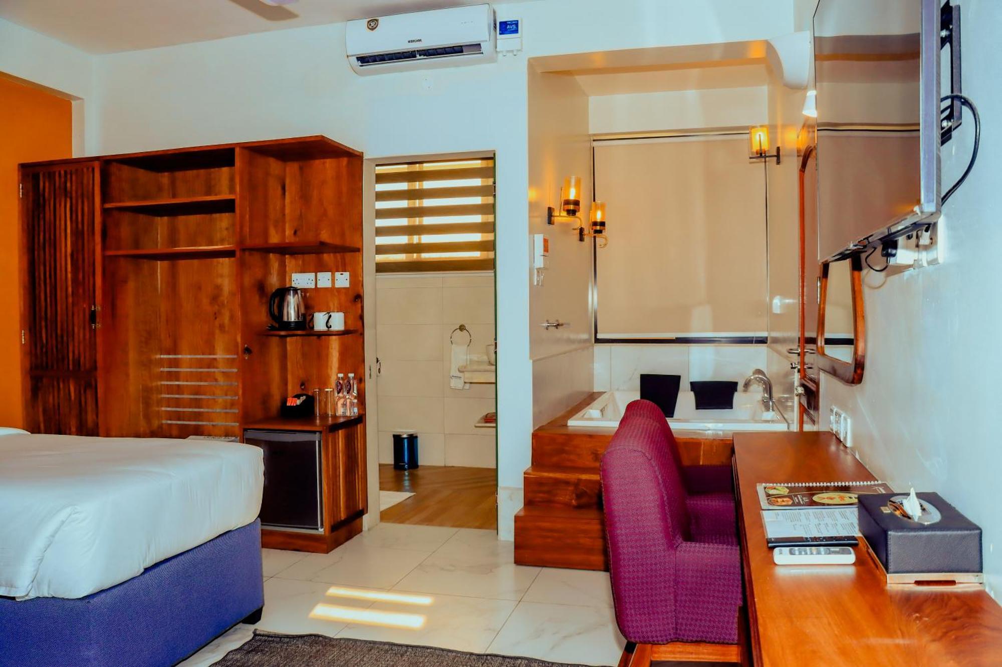 Best Western Jangwani Sea Breeze Resort Dar es Salaam Esterno foto